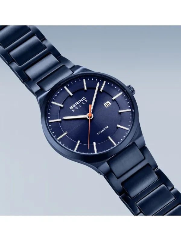 BERING Herrenuhren-Armbanduhr mit Titanband Slim Solar 15239-797