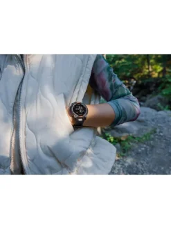 GARMIN Herrenuhren | Damenuhren-Instinct® 3 Solar - 50 mm, Kohle/Schwarz, mit Silikon-Wechselarmband 26 mm Kohle 010-02935-00