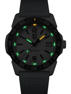 LUMINOX Damenuhren-PACIFIC DIVER 3120M SERIES 39 mm Perlmutt XS.3124M