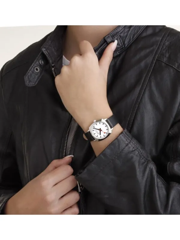 MONDAINE Damenuhren-Cushion Petite 31mm black MSL.31110.LBV