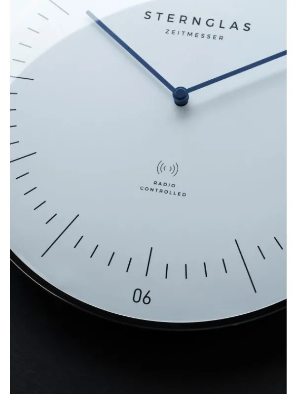 STERNGLAS Wecker + Co. | Wanduhren-Wanduhr NAOS 30cm weiß FUNK S14-008