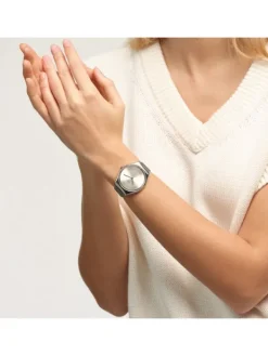 SWATCH Damenuhren-IRONY BLACK'N'WHITE SYXS142
